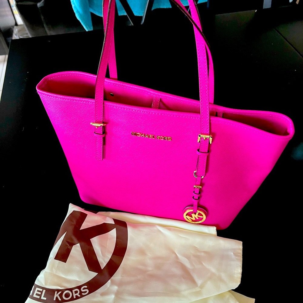 Michael Kors Tote - Carmine pink with gold tone hardware